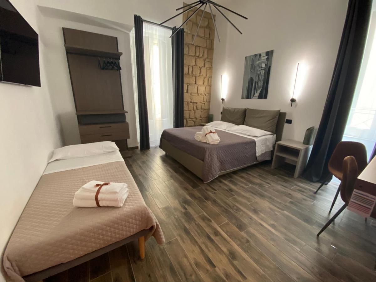 Holiday Guesthouse Salerno Ruang foto