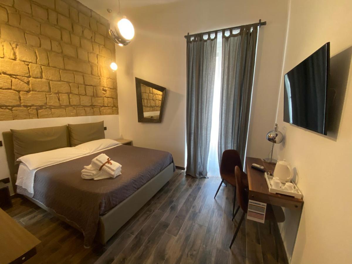 Holiday Guesthouse Salerno Ruang foto