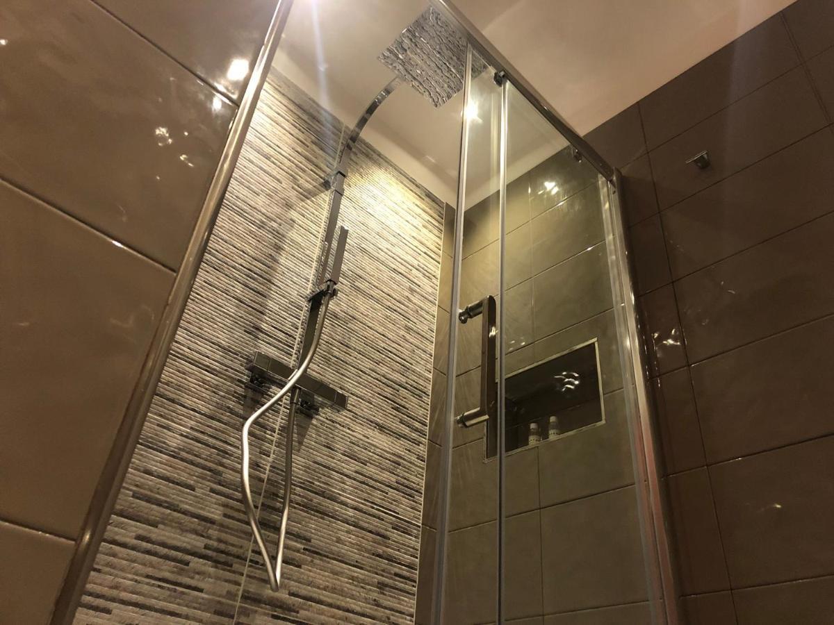 Holiday Guesthouse Salerno Ruang foto