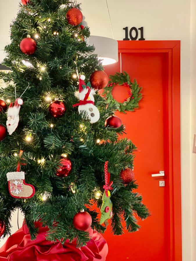 Holiday Guesthouse Salerno Bagian luar foto