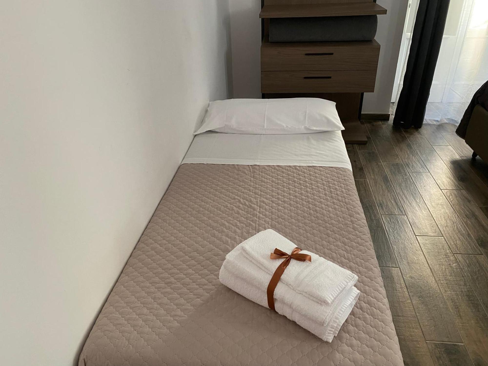 Holiday Guesthouse Salerno Ruang foto