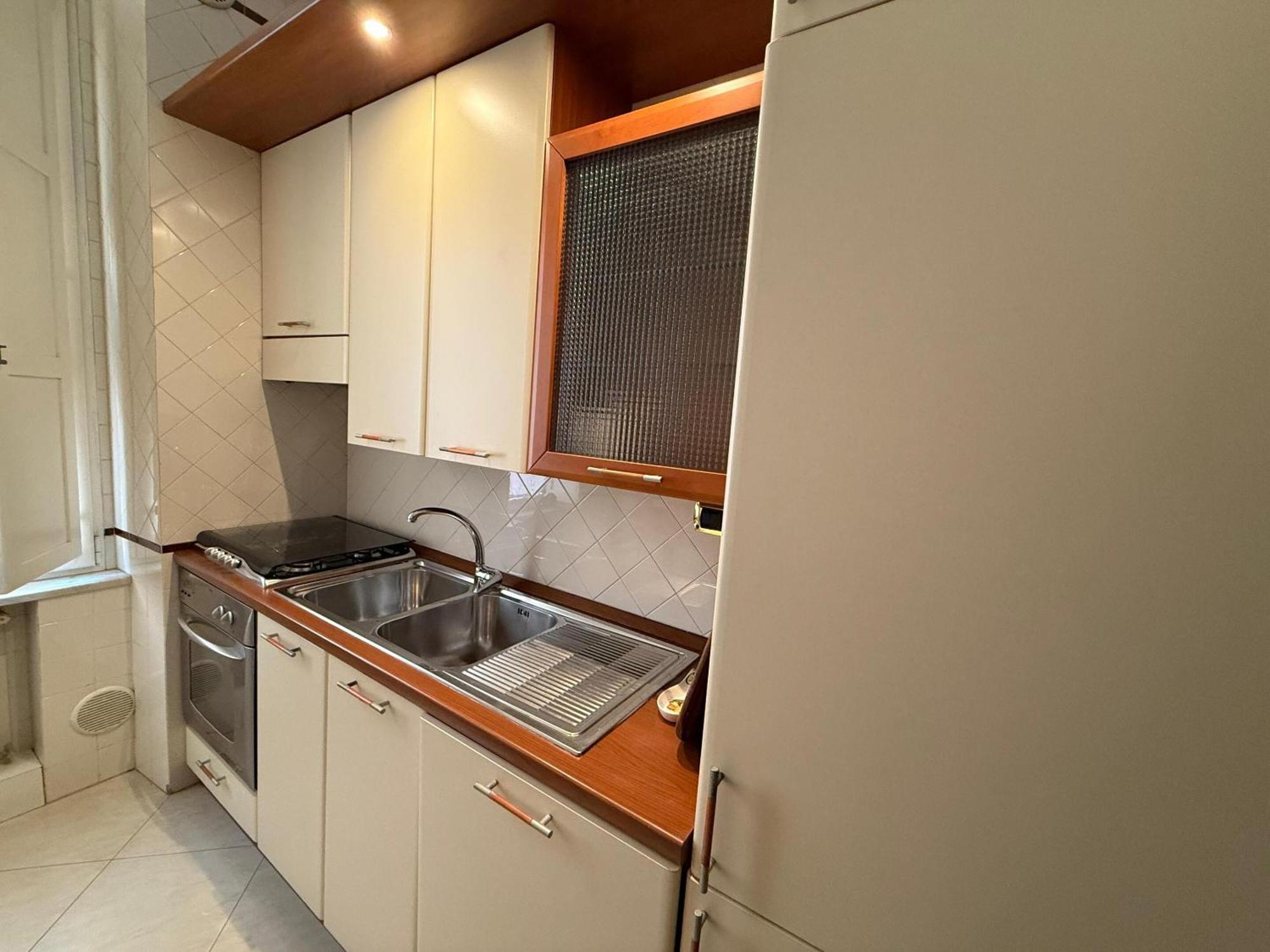 Holiday Guesthouse Salerno Bagian luar foto